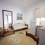 Apartman Lilian Beachfront Néo Klíma