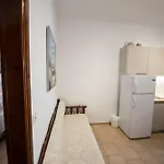 Lilian Beachfront Apartman Néo Klíma