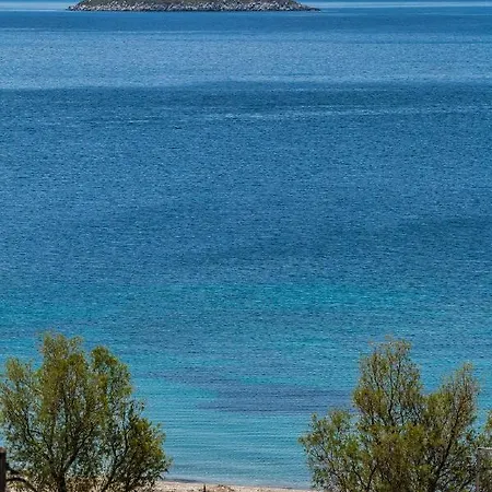 Lilian Beachfront Νέο Κλήμα
