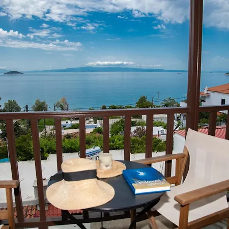 Lilian Beachfront Apartamento *