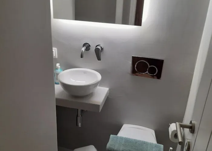 Lilian Beachfront Neo Klima