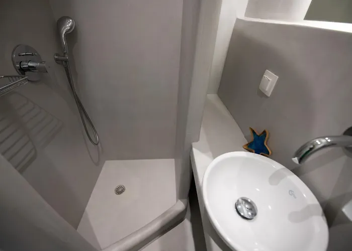 Lilian Beachfront * Neo Klima